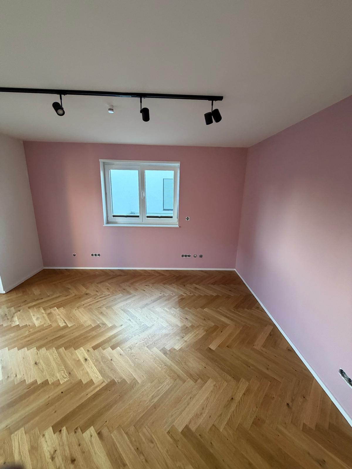 Innenanstrich in warmem Altrosa